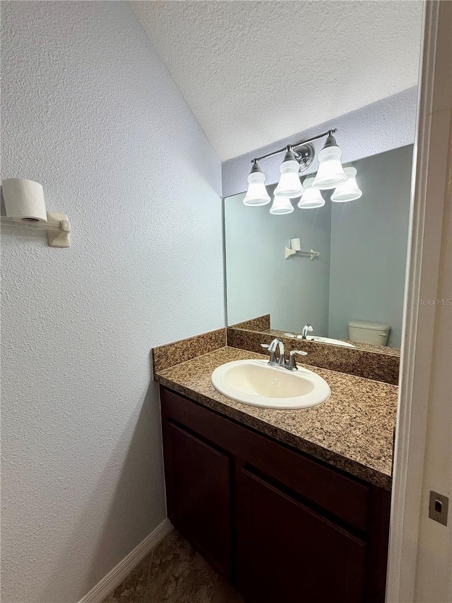 31150 Gossamer Way photo 3