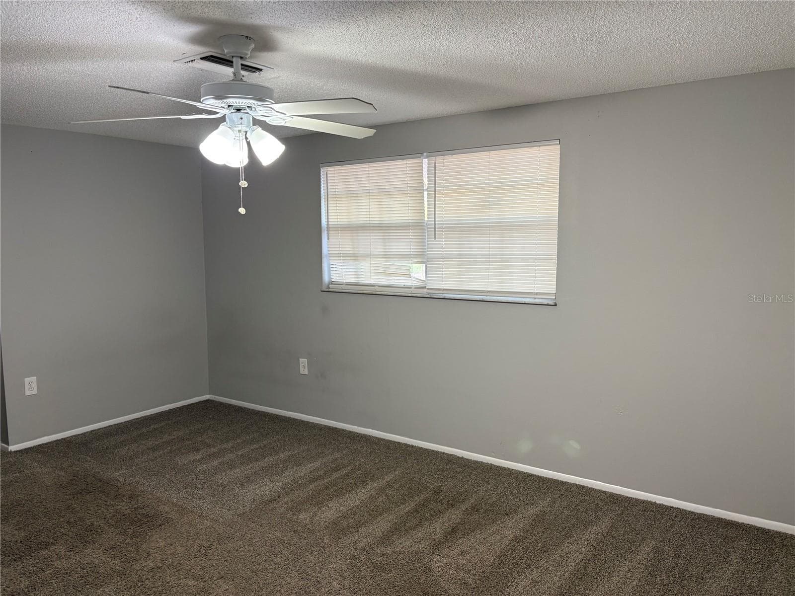 8701 Lincolnshire Dr photo 5