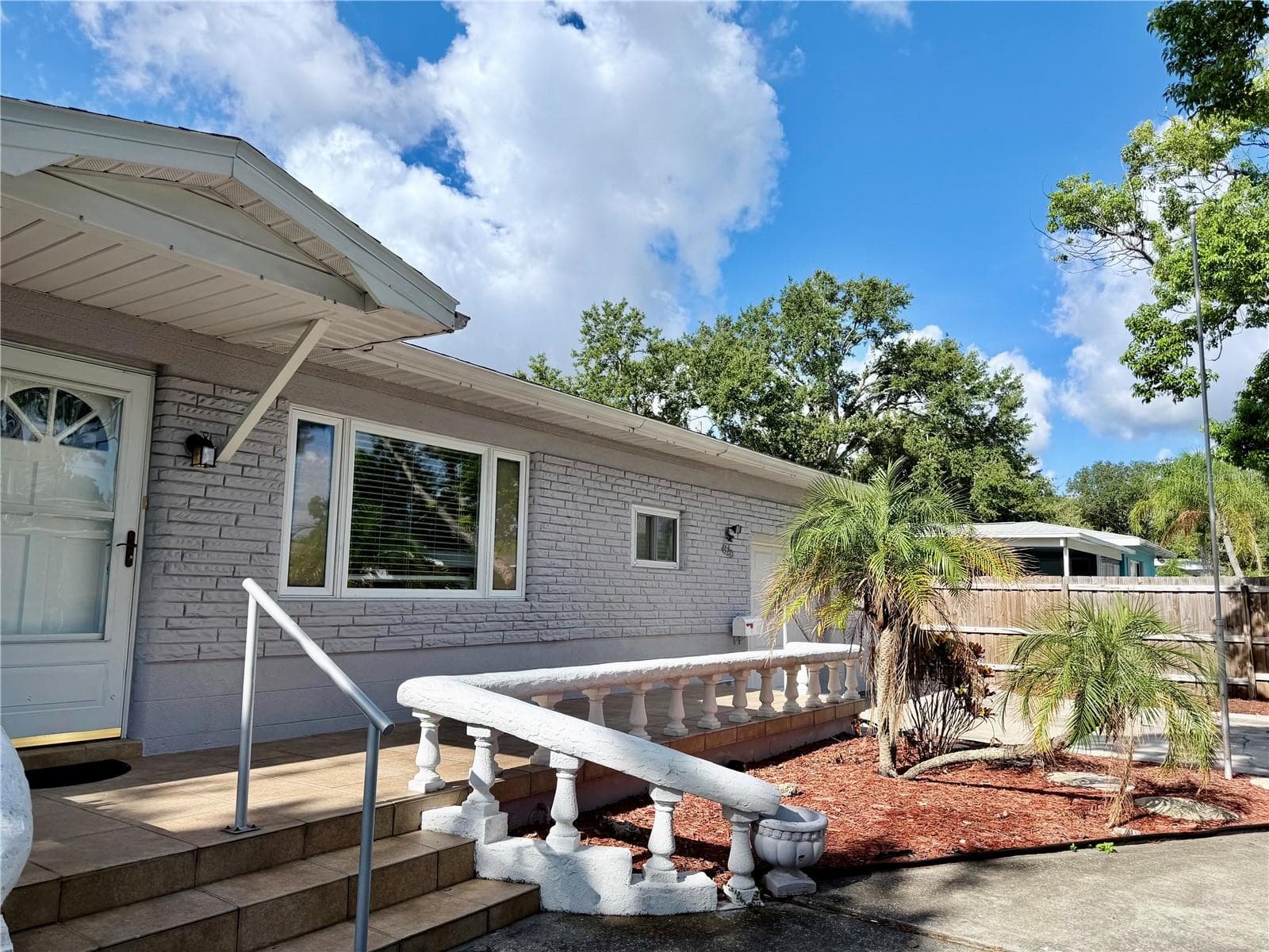 4320 Yardley Ave N photo 3