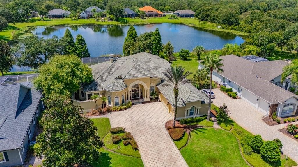 6217 Kingbird Manor Dr