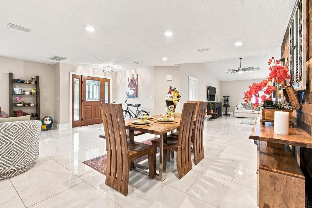 17933 Eagle Ln photo 5