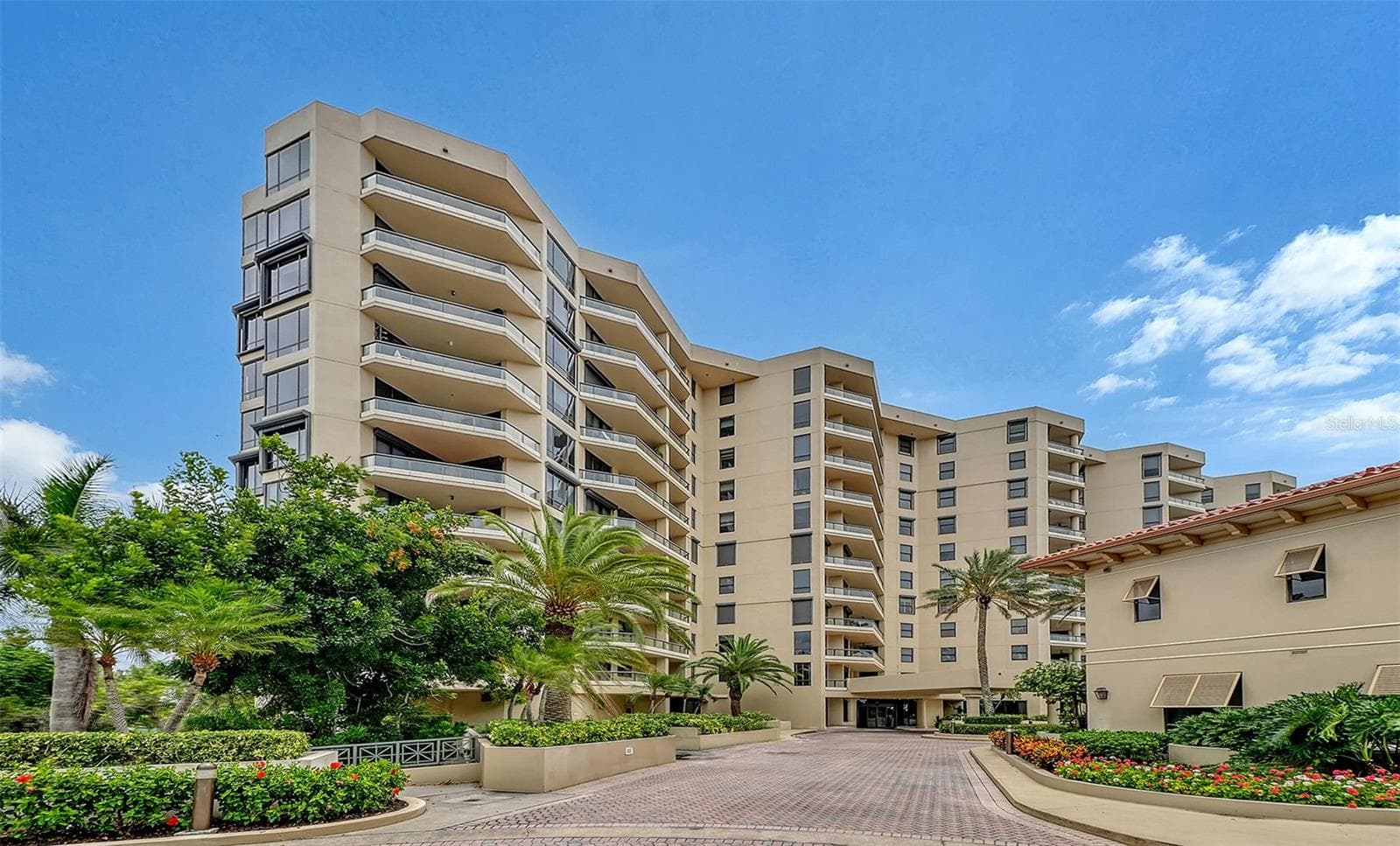 1241 Gulf Of Mexico Dr #303 photo 4