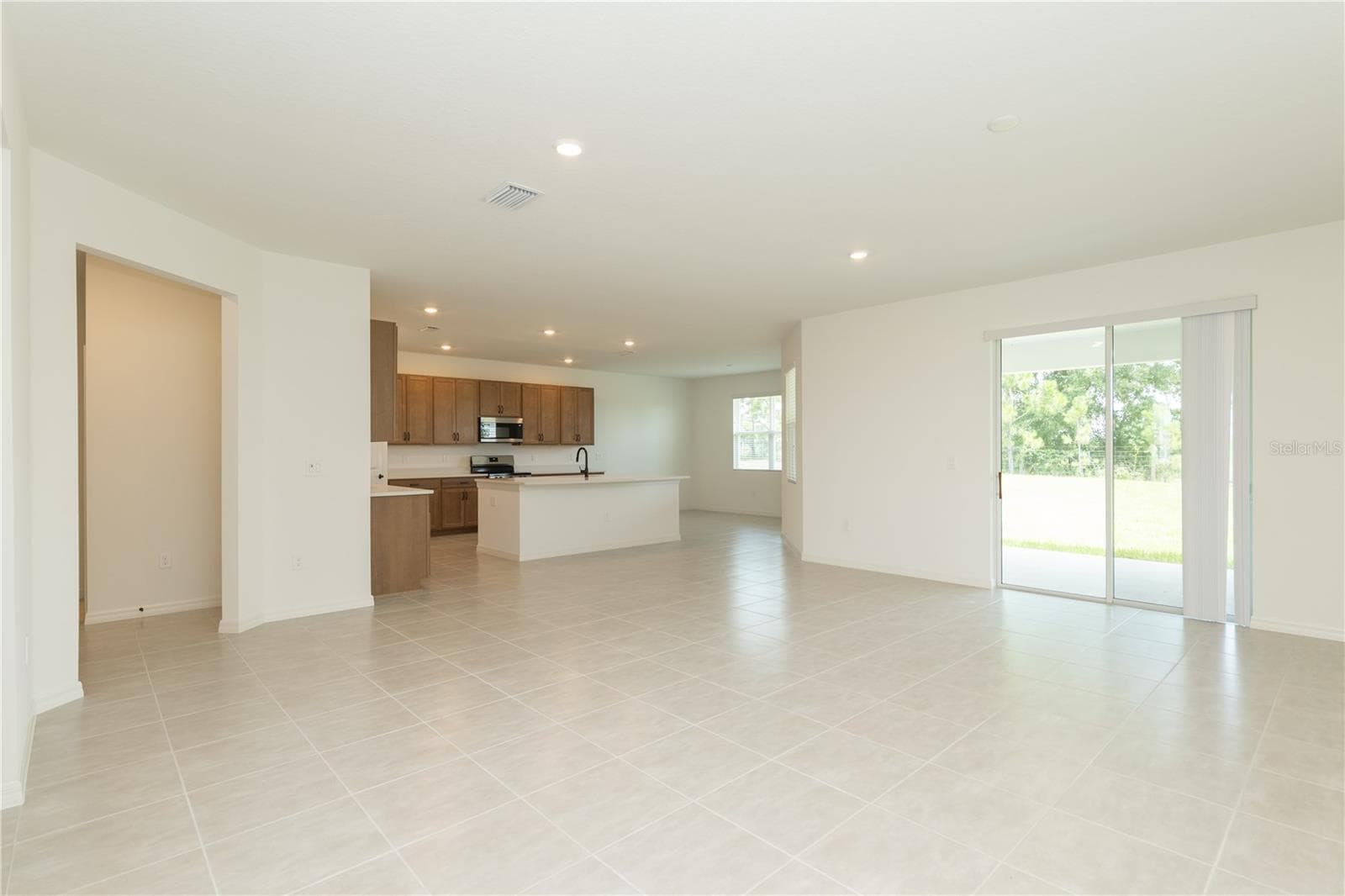 3108 Evelyn Ln photo 3
