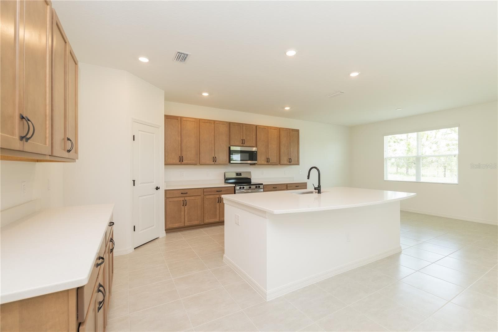 3108 Evelyn Ln photo 5