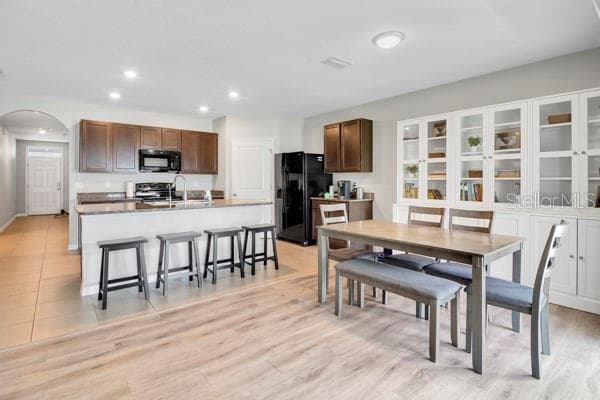 10213 Golden Light CT photo 4