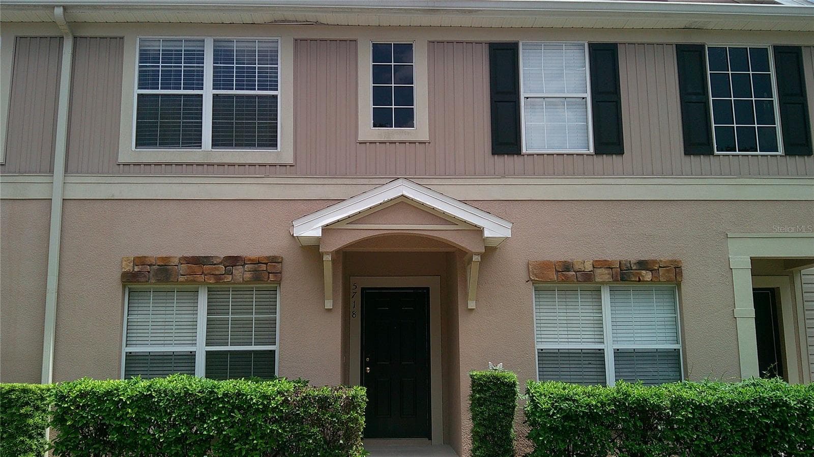5718 Fishhawk Ridge Dr photo 3