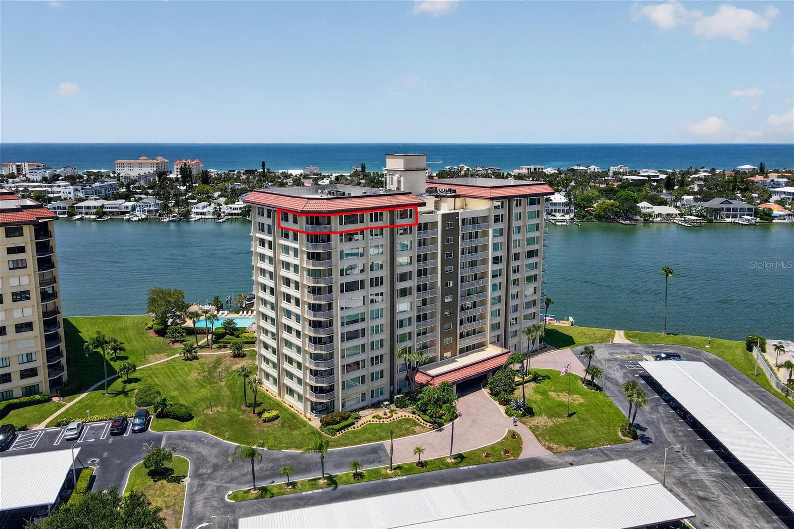 736 Island Way #1202