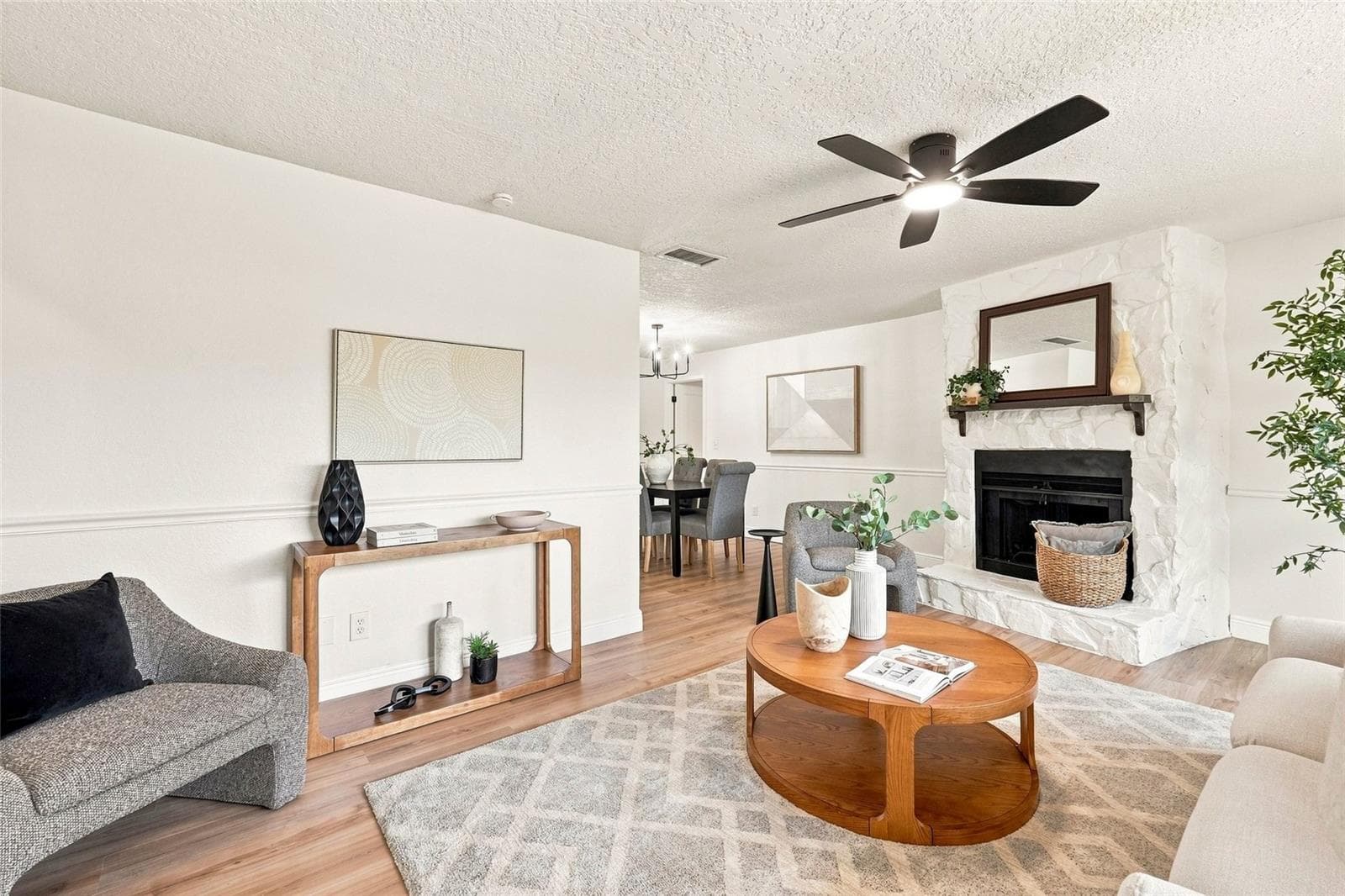 2829 Tangelo Way photo 5