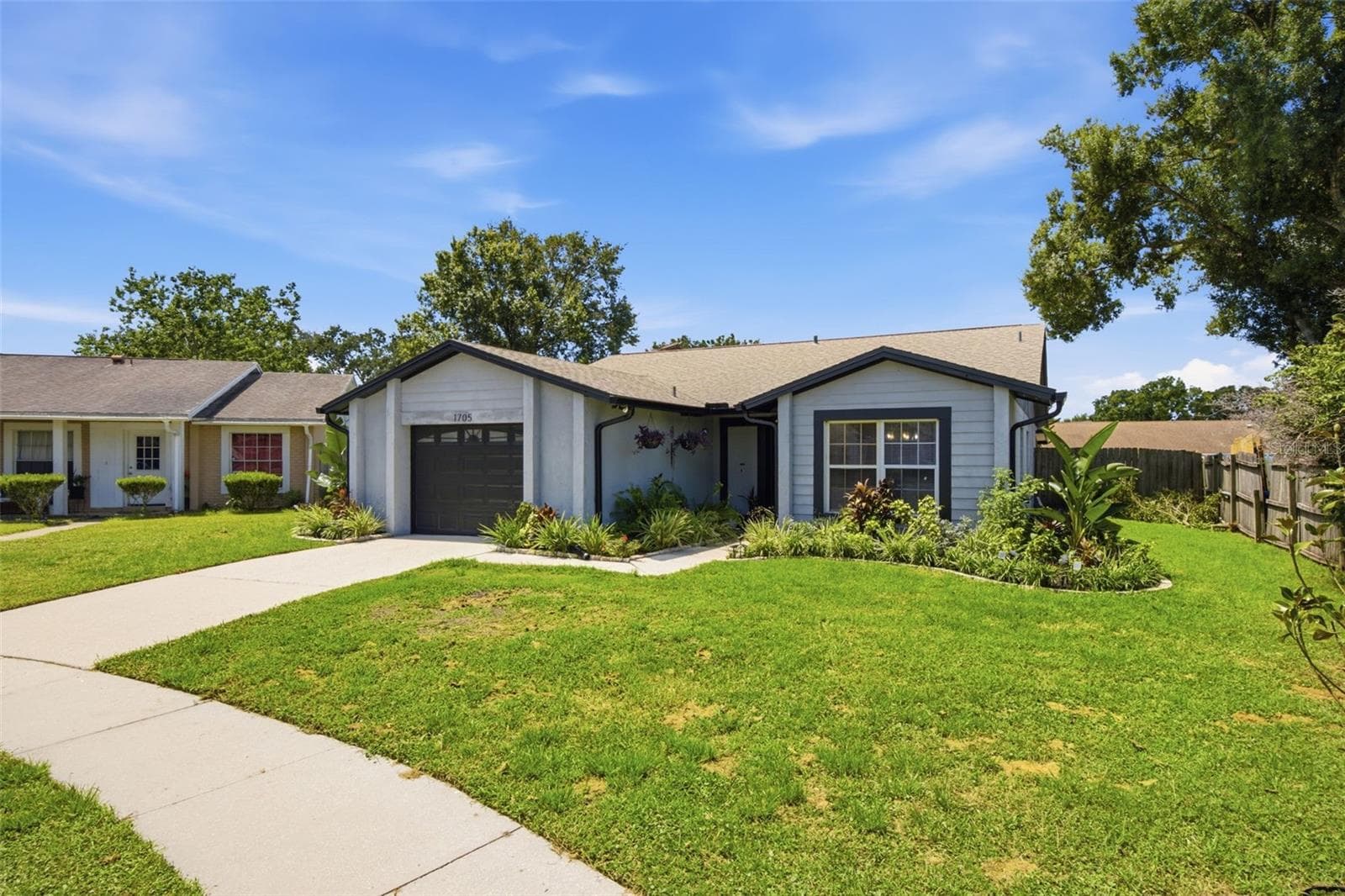 1705 Cinnabar CT photo 5