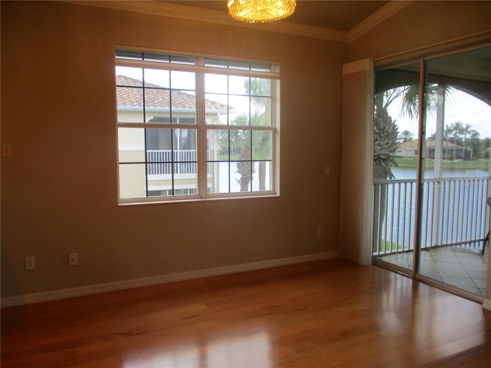 1368 Emerald Dunes Dr #20 photo 4