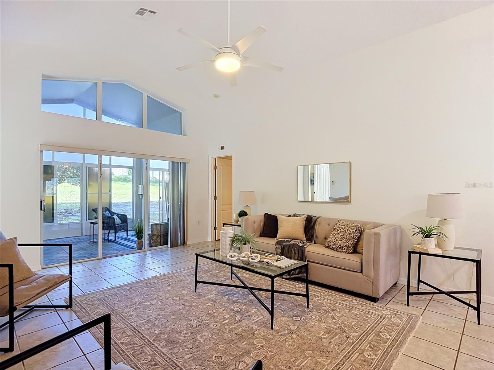 11368 Leeds Dr photo 4