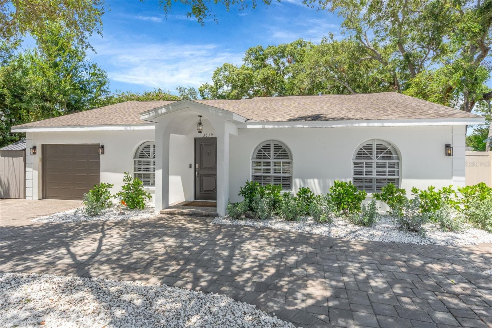 3819 W San Miguel St photo 5