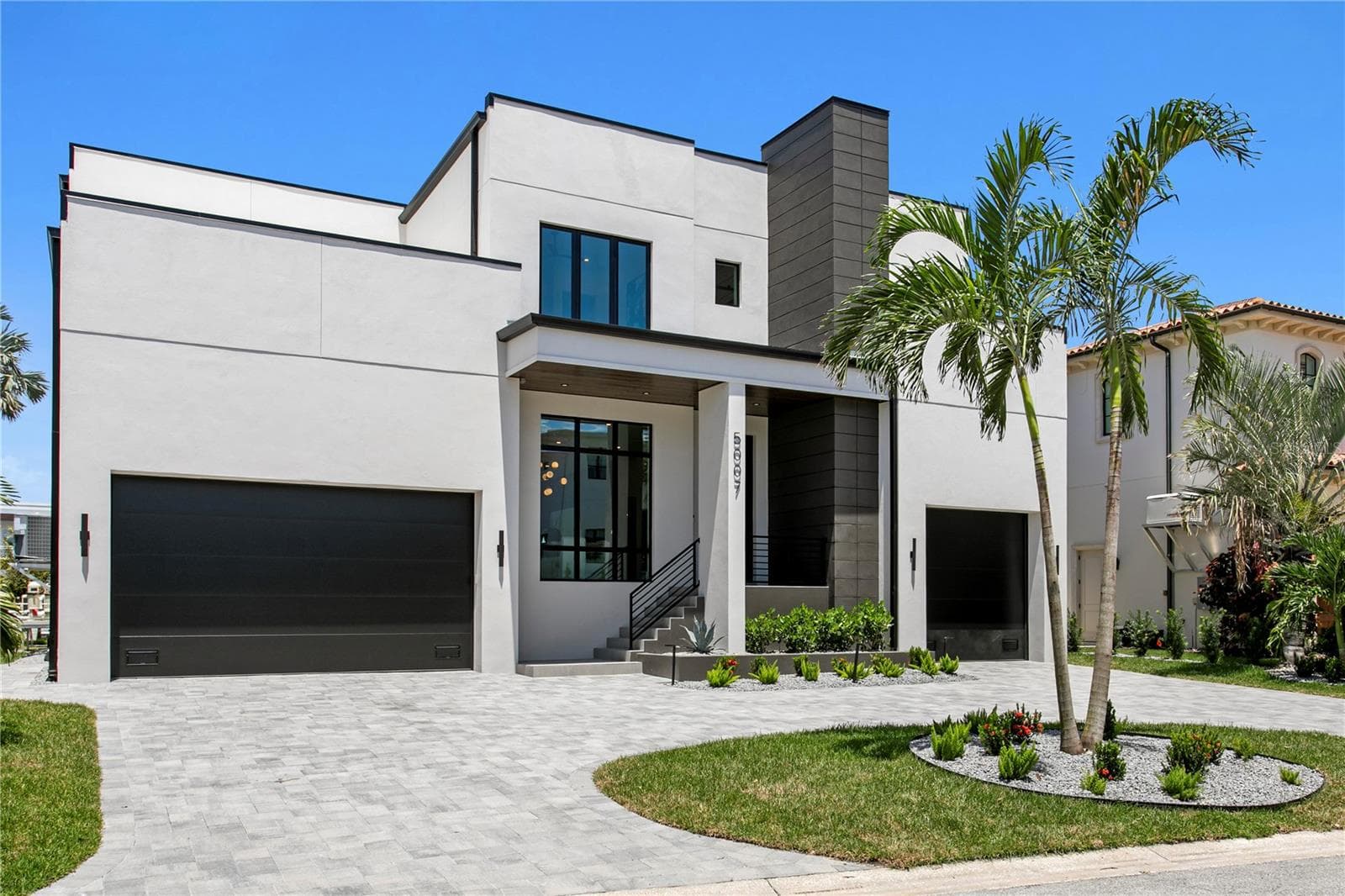 5007 W San Miguel St photo 3