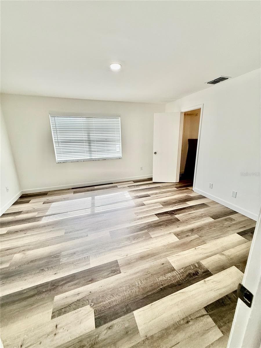 14106 Village Terrace Dr photo 4