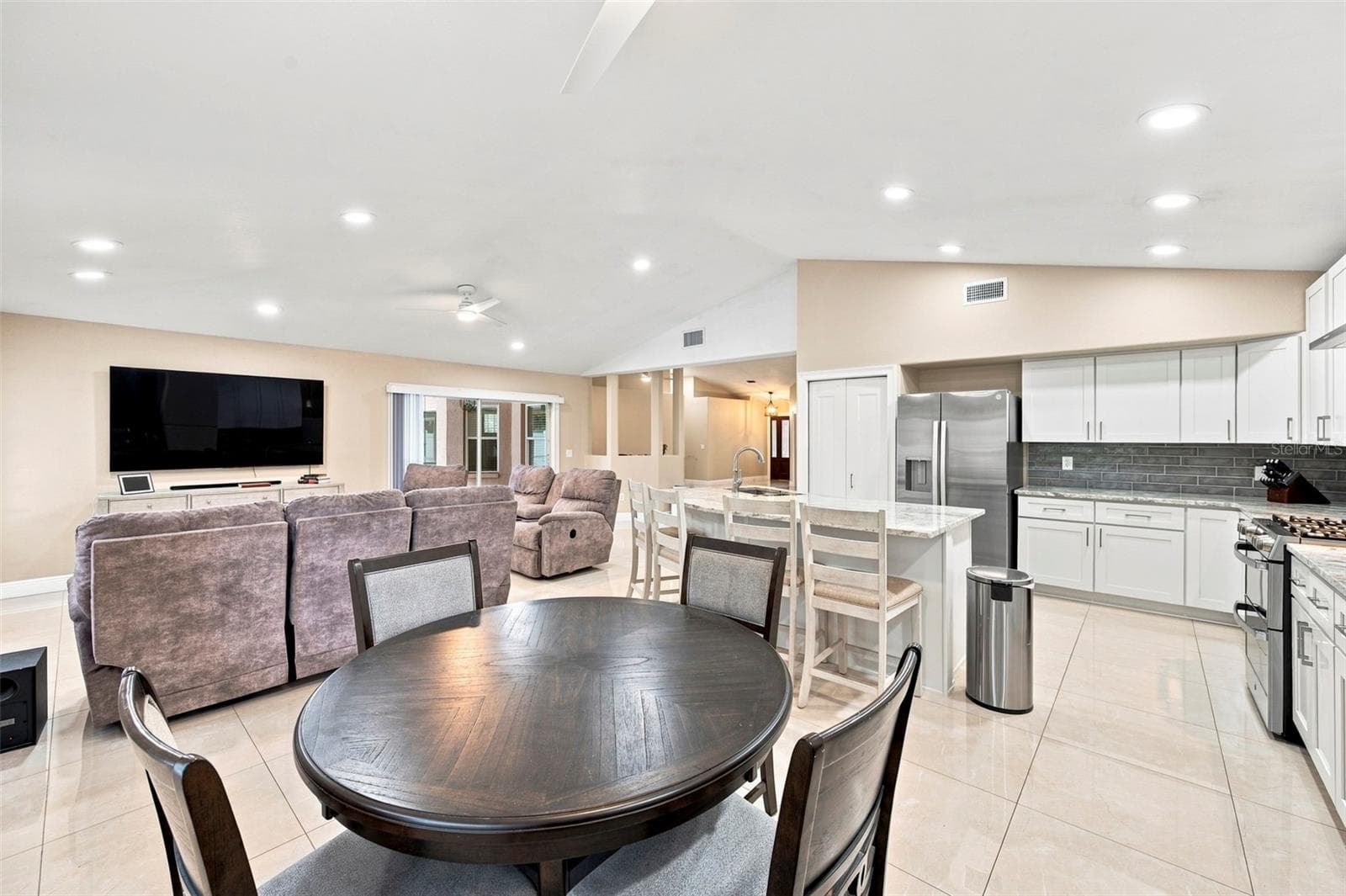 16502 Cayman Dr photo 5