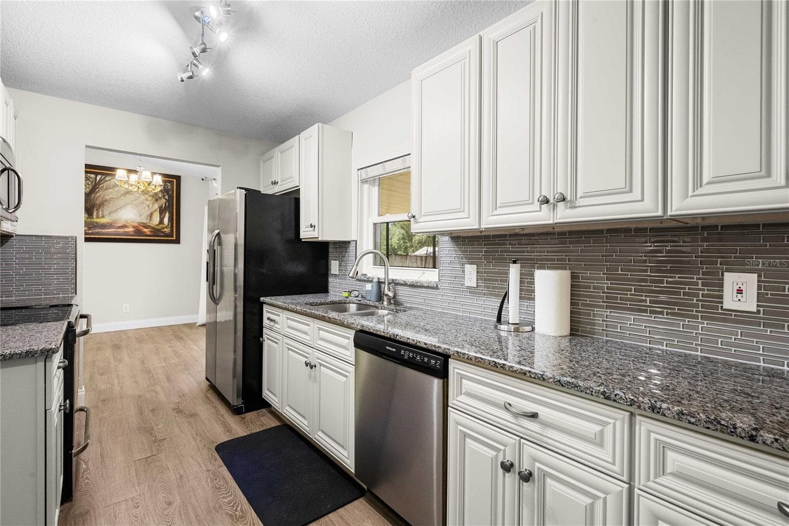 2423 Forrest Crest Cir photo 3