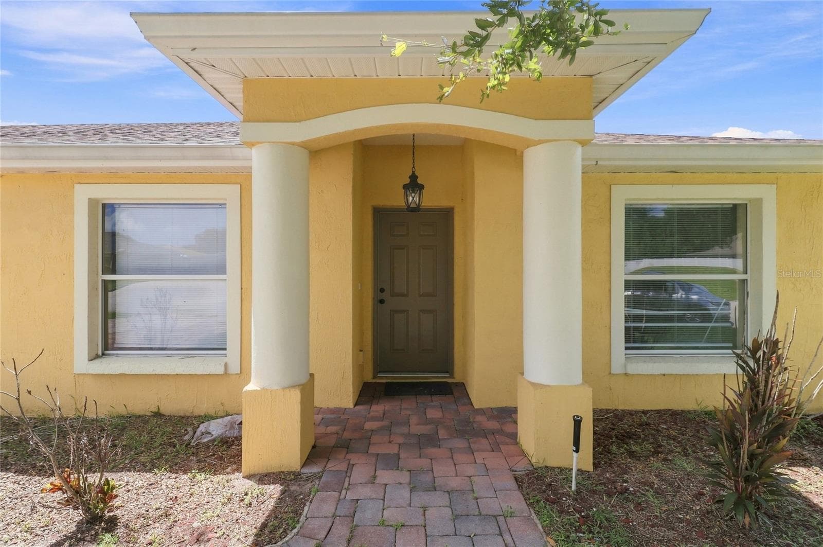 106 Majestic Gardens CT photo 3