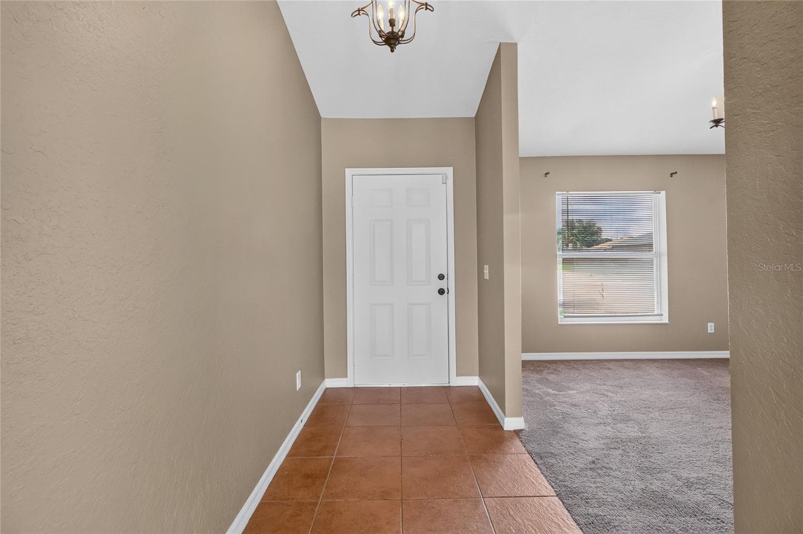 106 Majestic Gardens CT photo 4