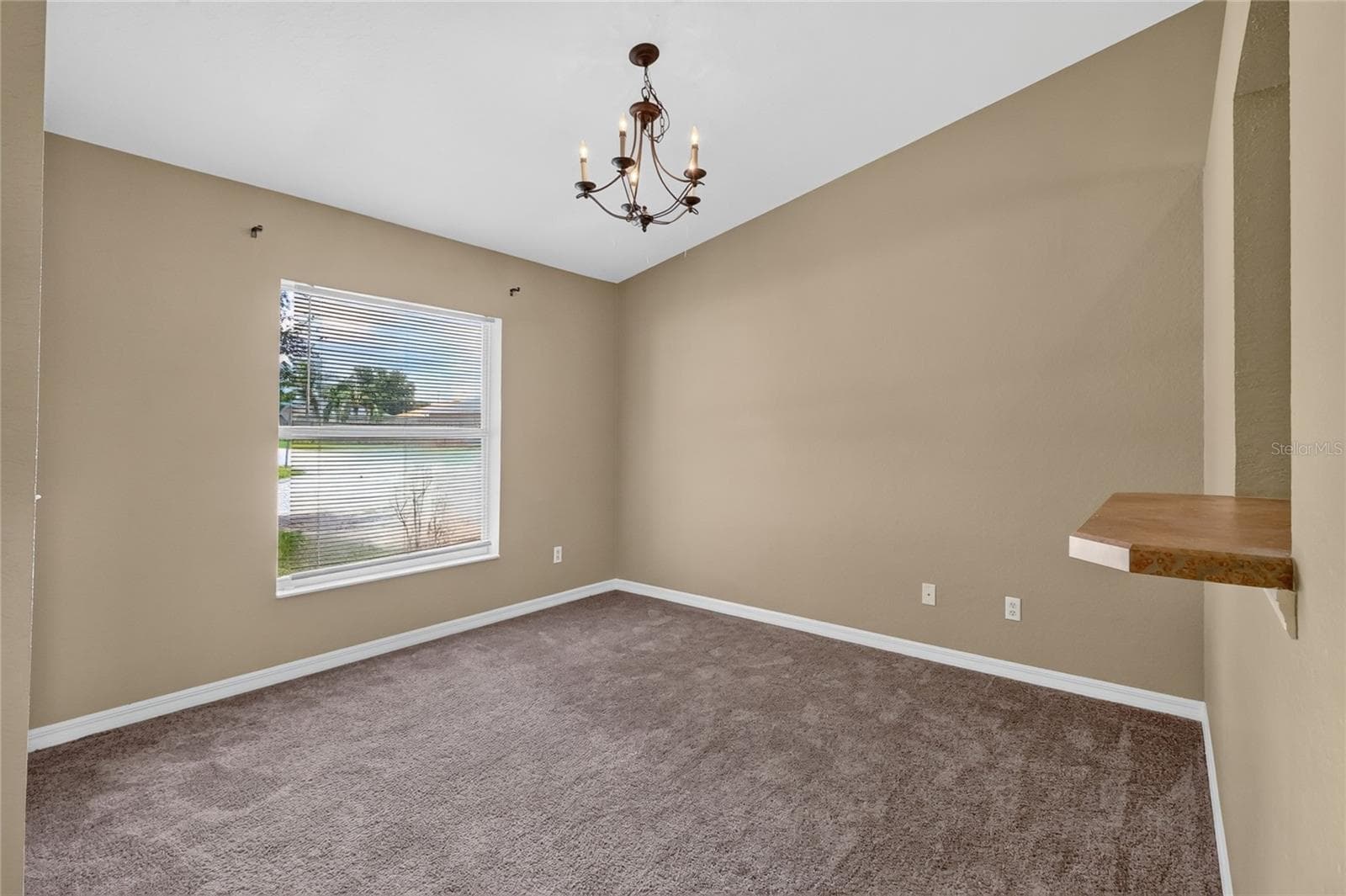 106 Majestic Gardens CT photo 5