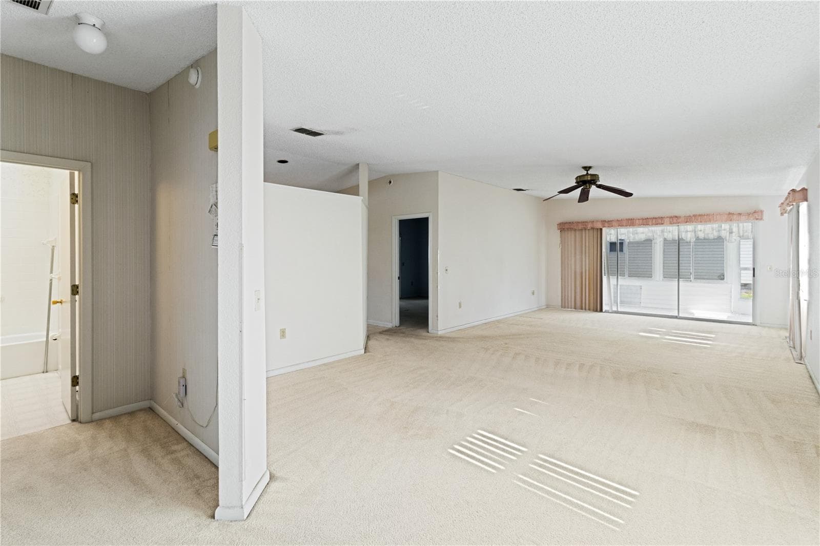 3433 Glen Abbey Ln photo 3