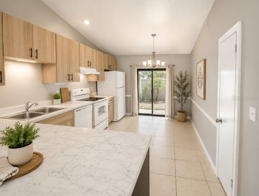 2652 Lantana Ln photo 5
