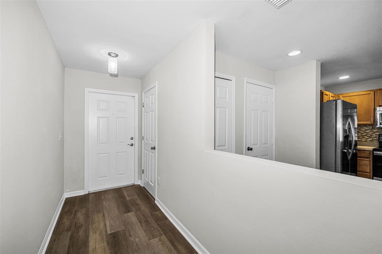 8013 Sutton Terrace Ln photo 5