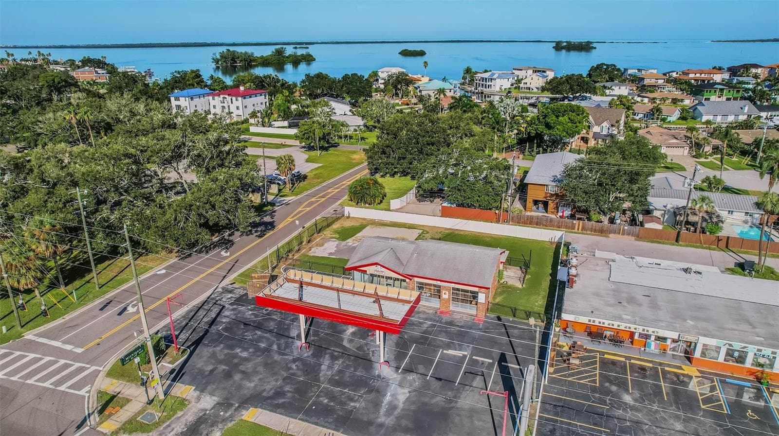 2000 Bayshore Blvd photo 3