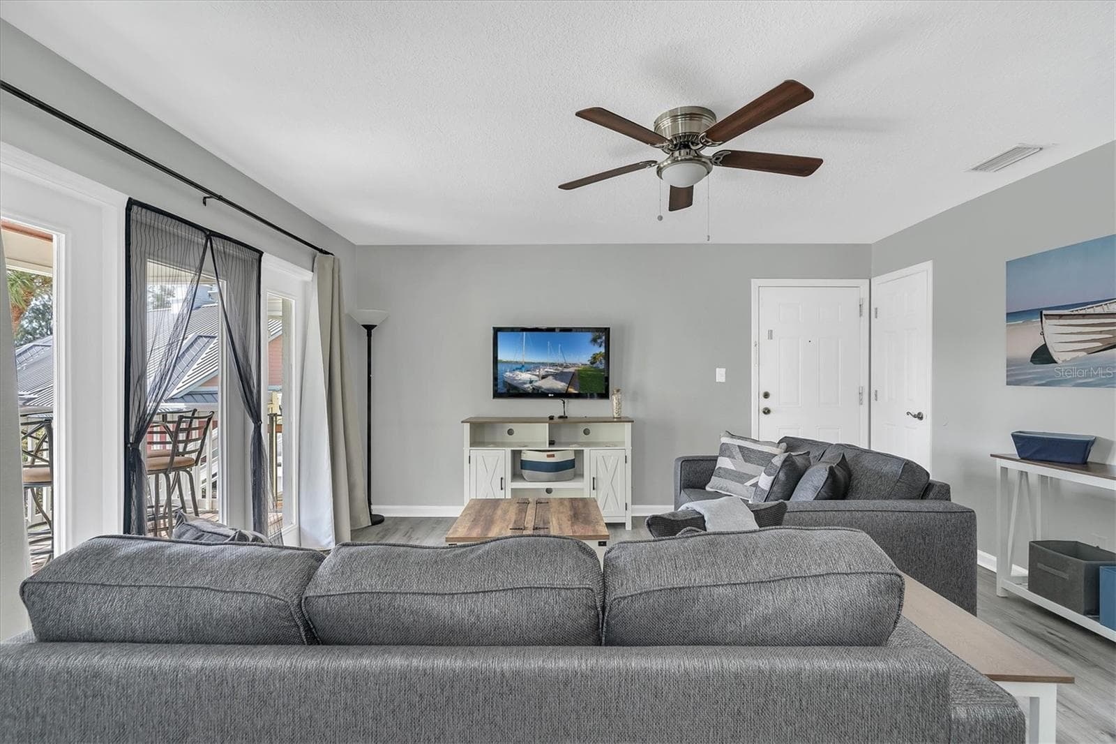 102 Pompano Dr SE #C photo 4