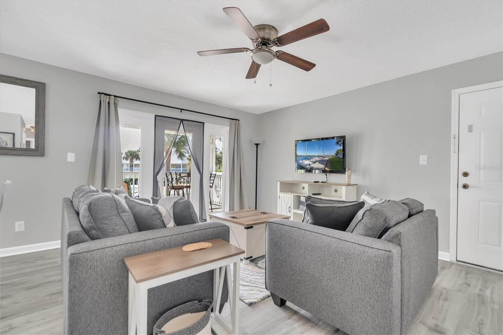102 Pompano Dr SE #C photo 5
