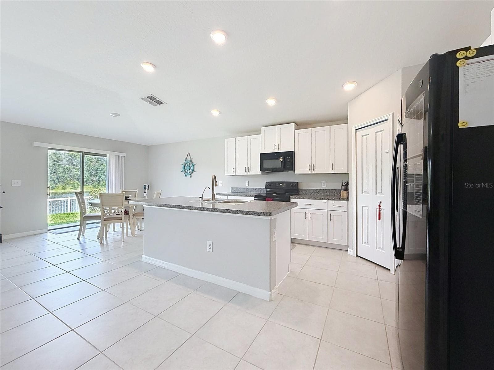 4465 Eternal Prince Dr photo 5