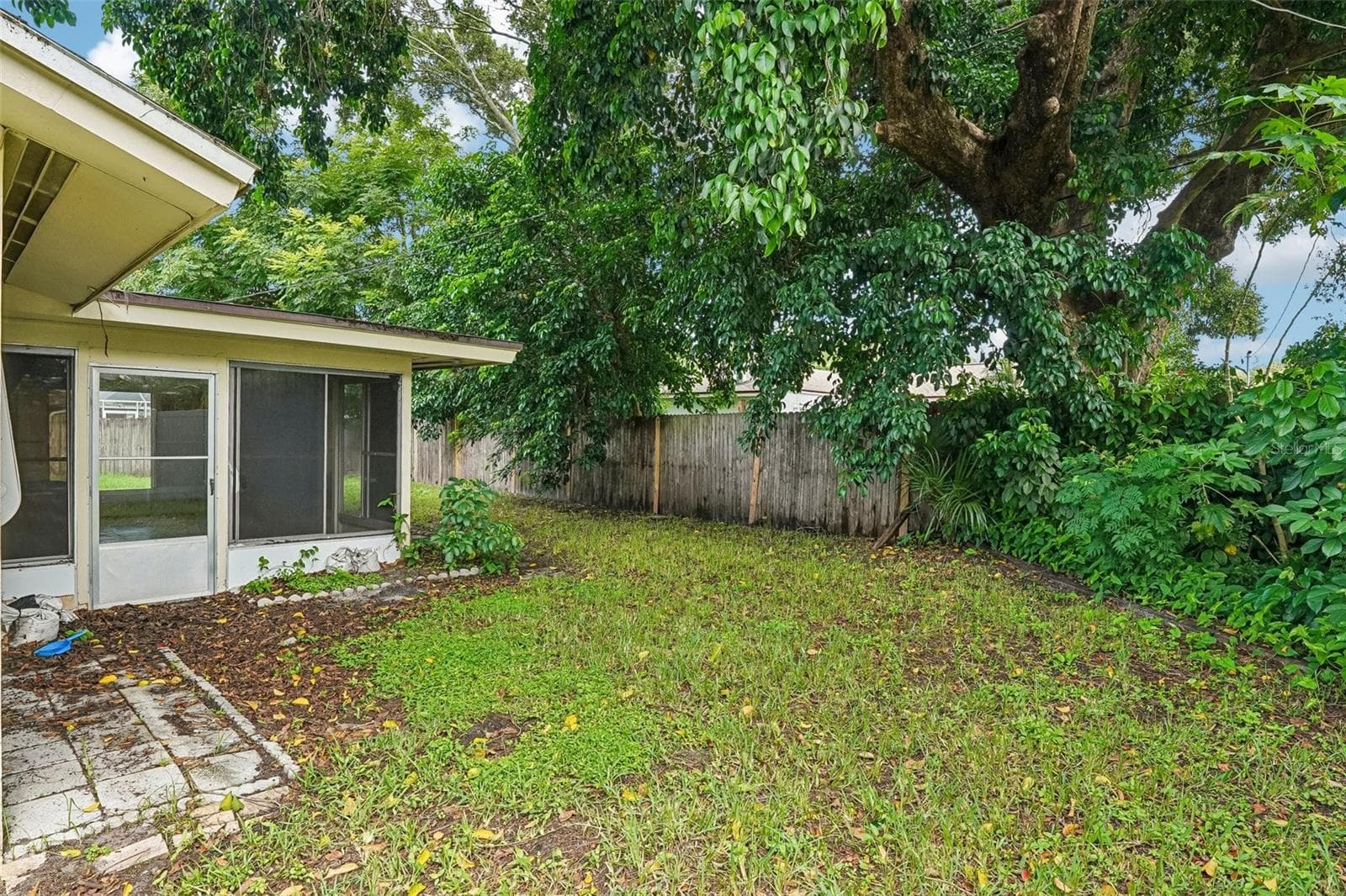 1824 Nursery Rd photo 3