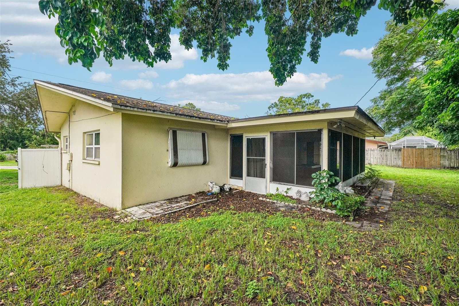 1824 Nursery Rd photo 4