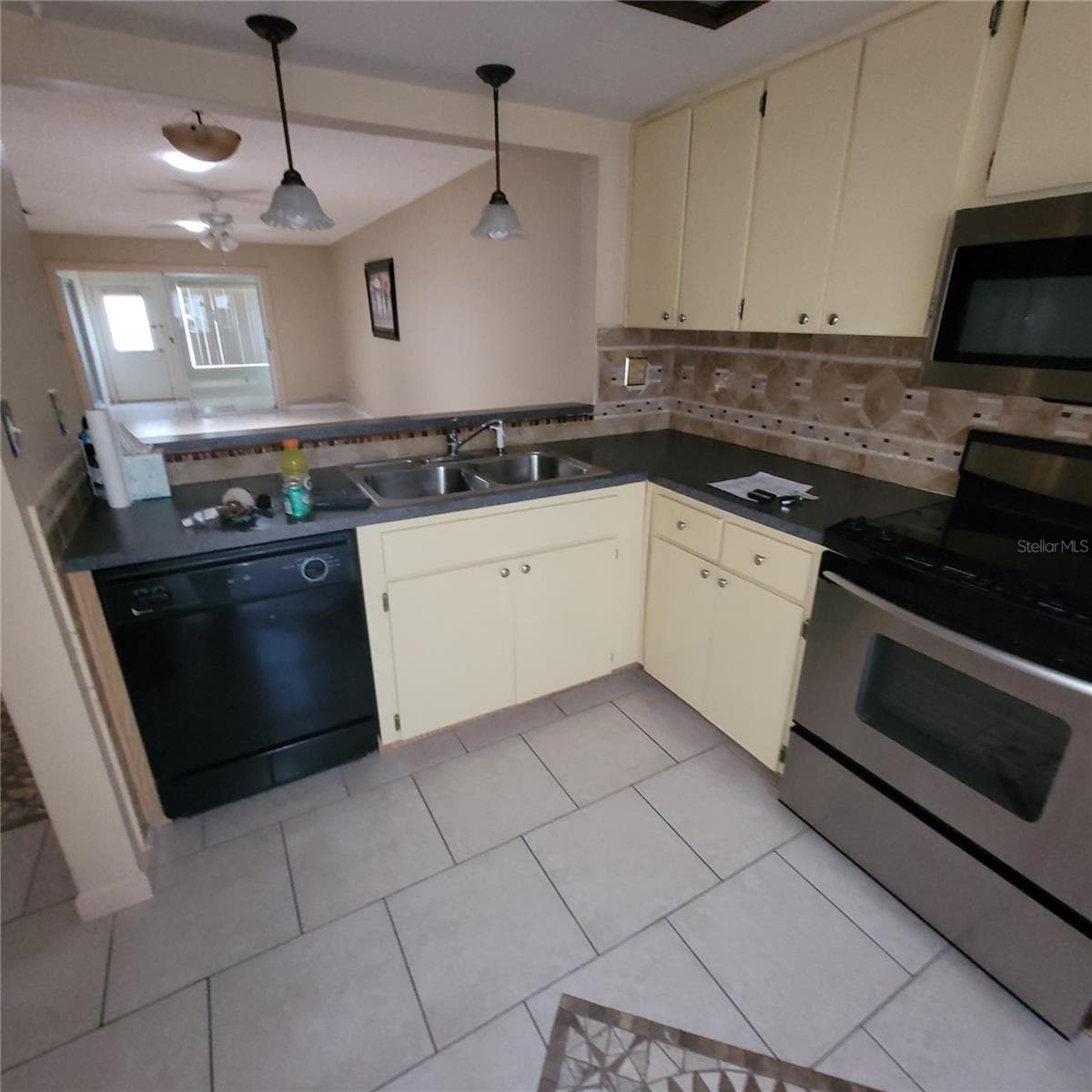 11224 Versailles Ln #11224 photo 4