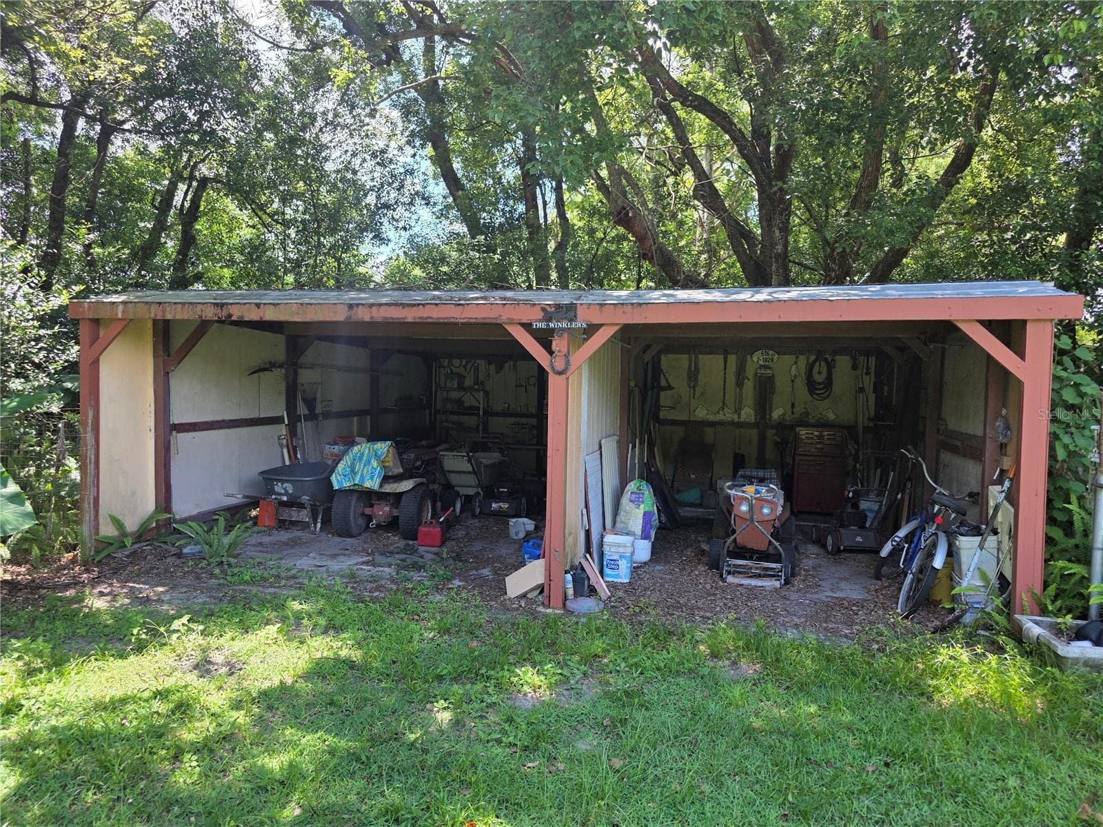 33600 Isabelle Dr photo 3