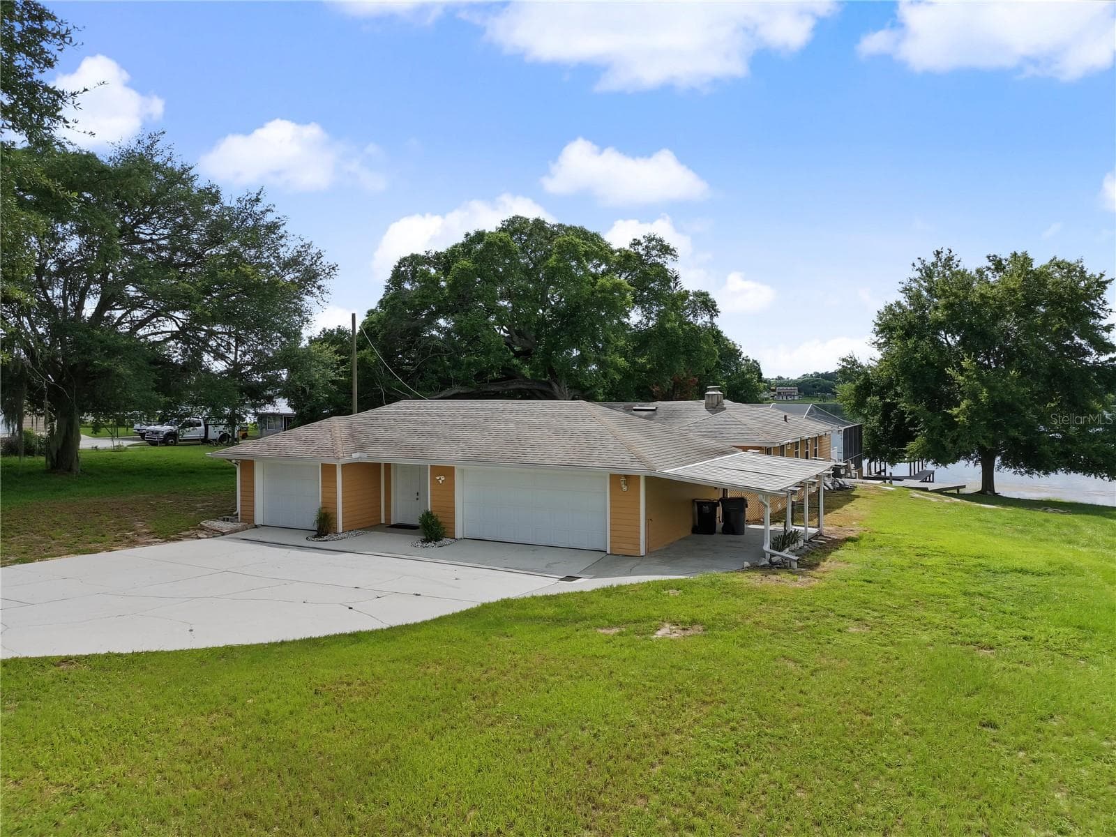 125 Lake Roy Dr photo 3