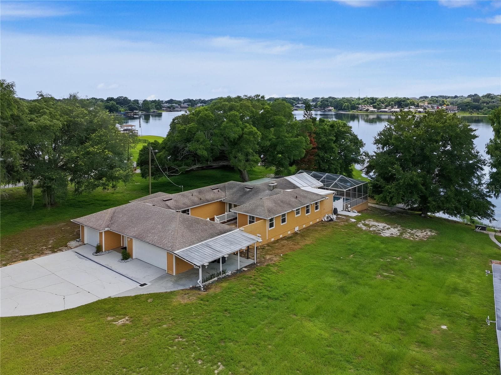 125 Lake Roy Dr photo 4