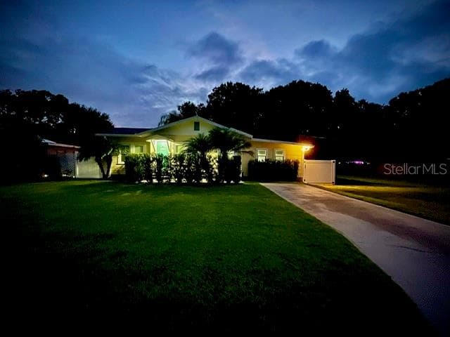 318 34th St W photo 3