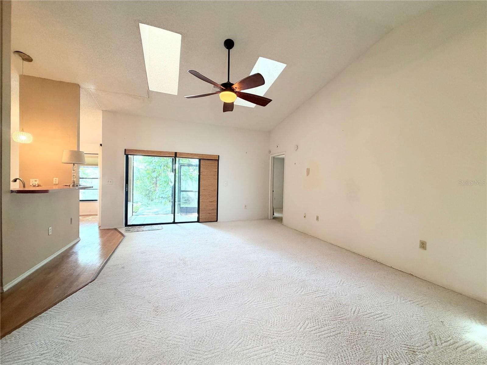 8012 Lansing Dr photo 3