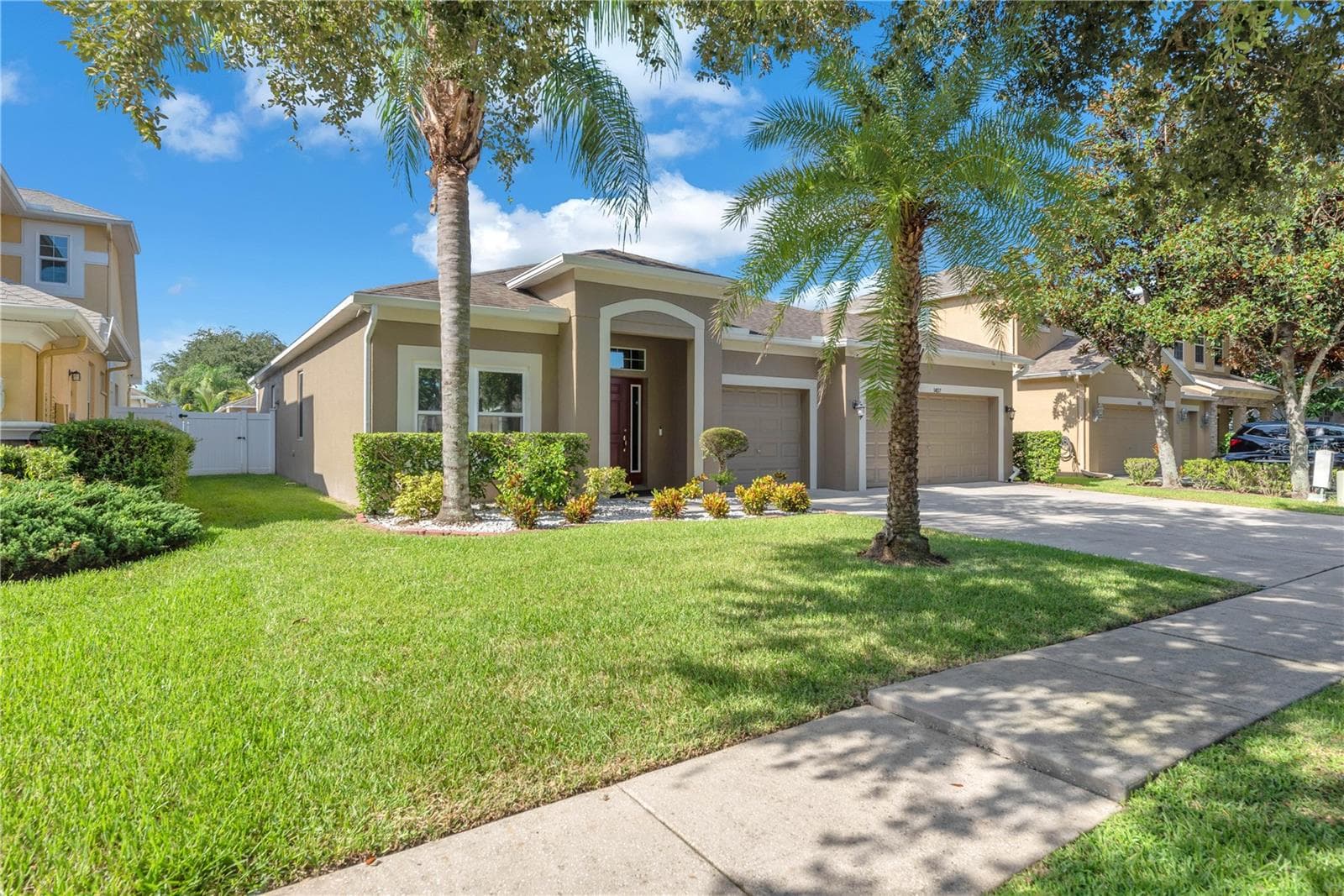 1407 Rushgrove Cir