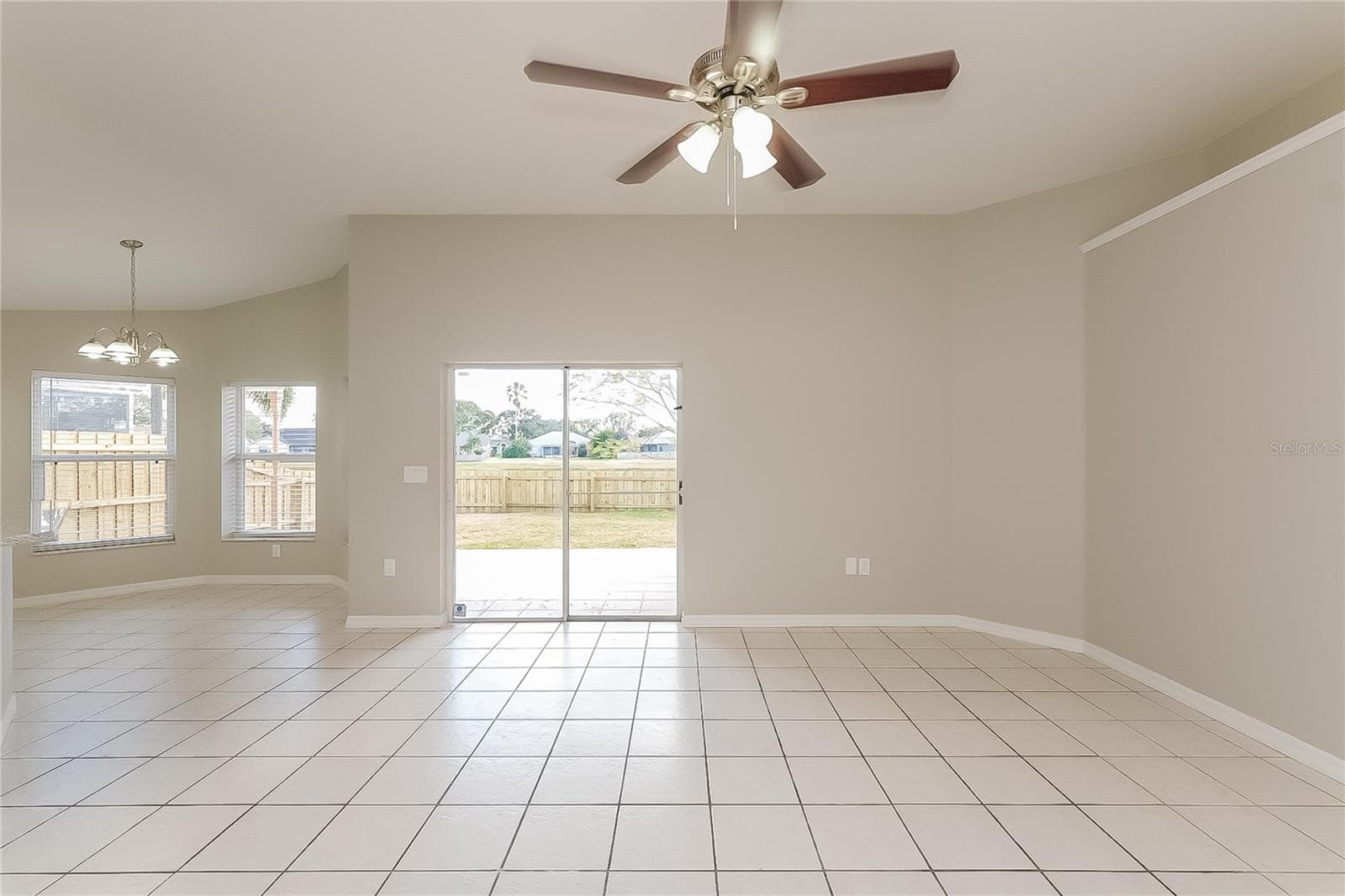 1723 Westerly Dr photo 4
