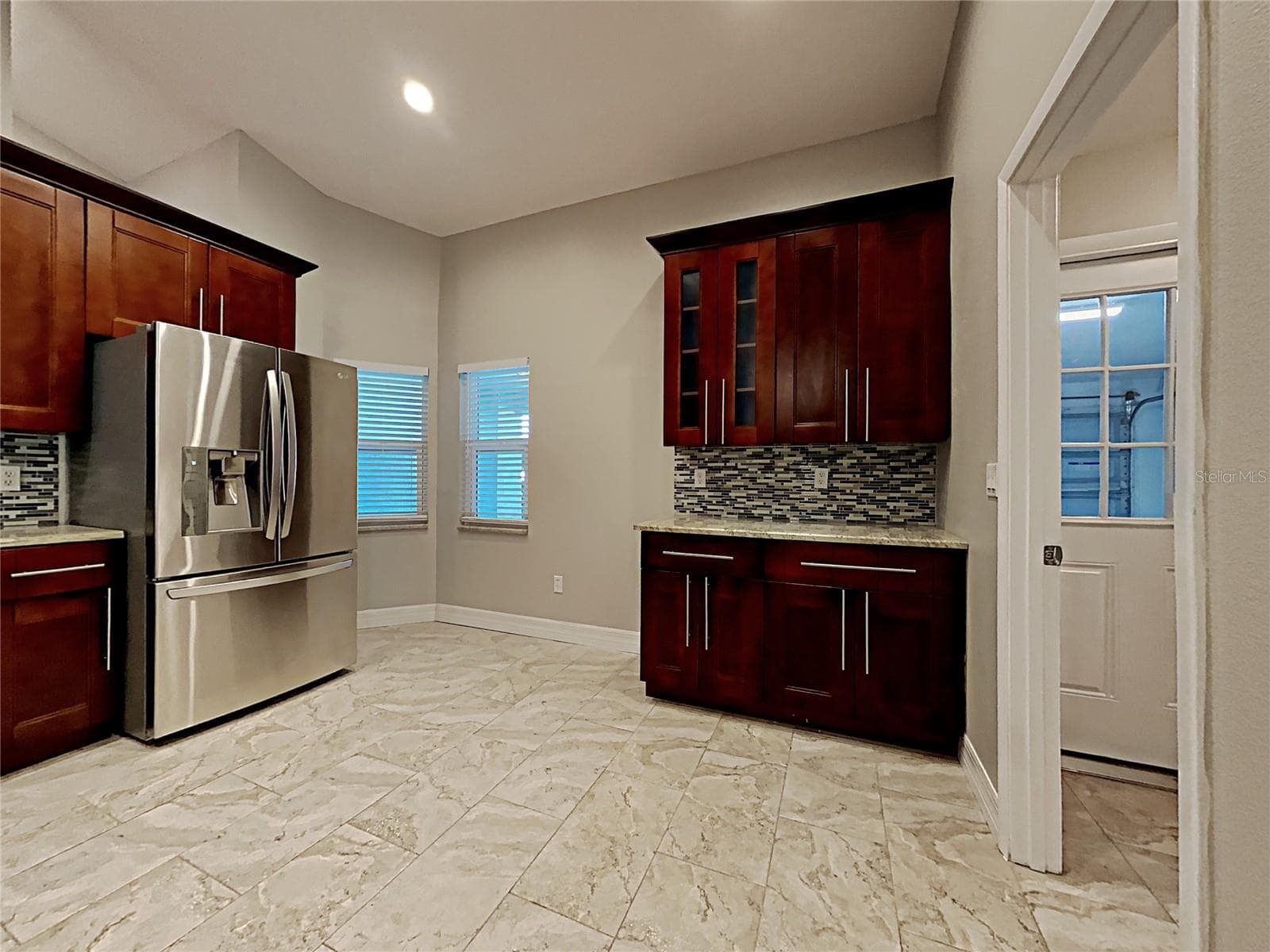 1237 Barmere Ln photo 4