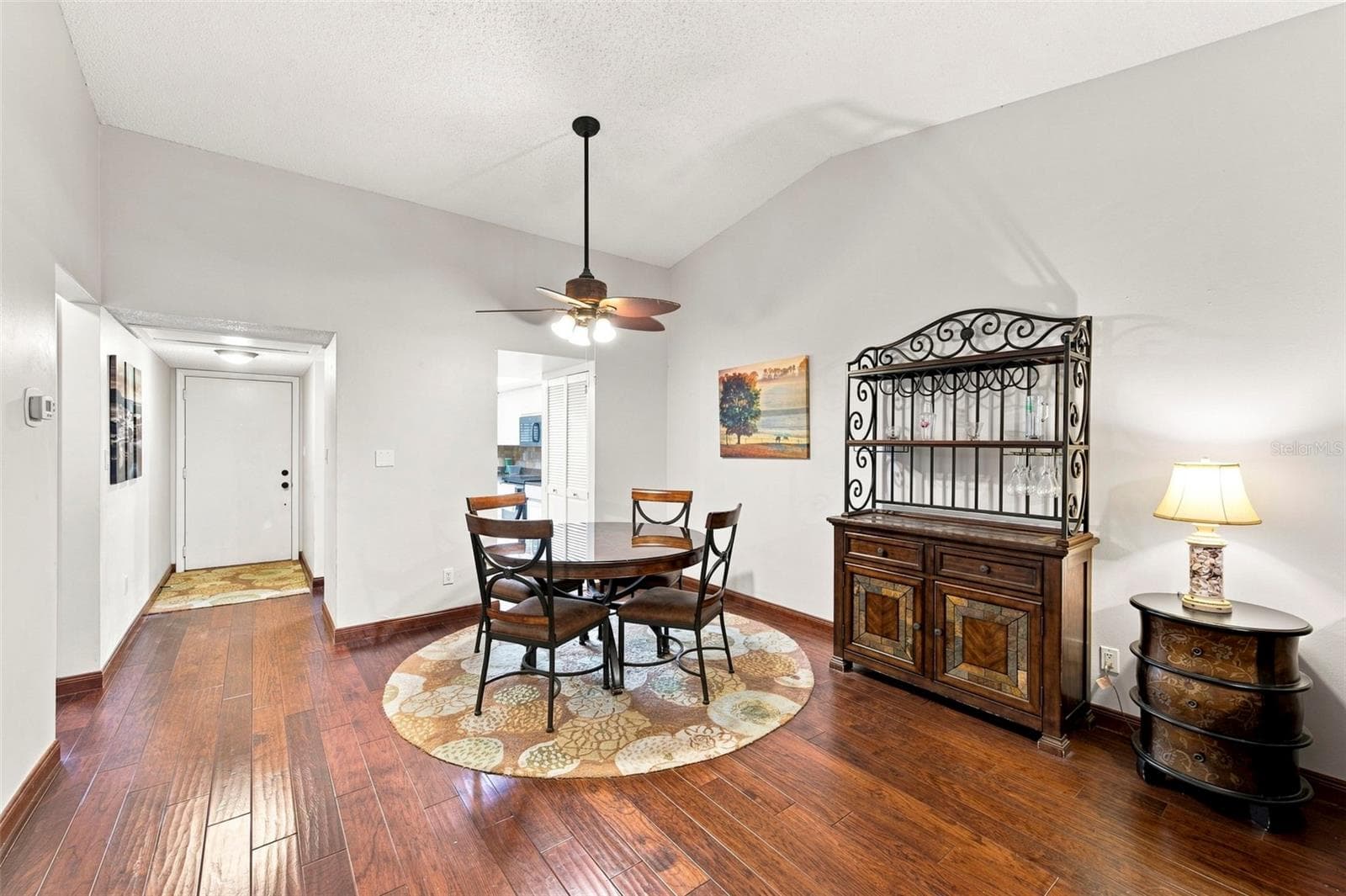 9683 86th Ave photo 4