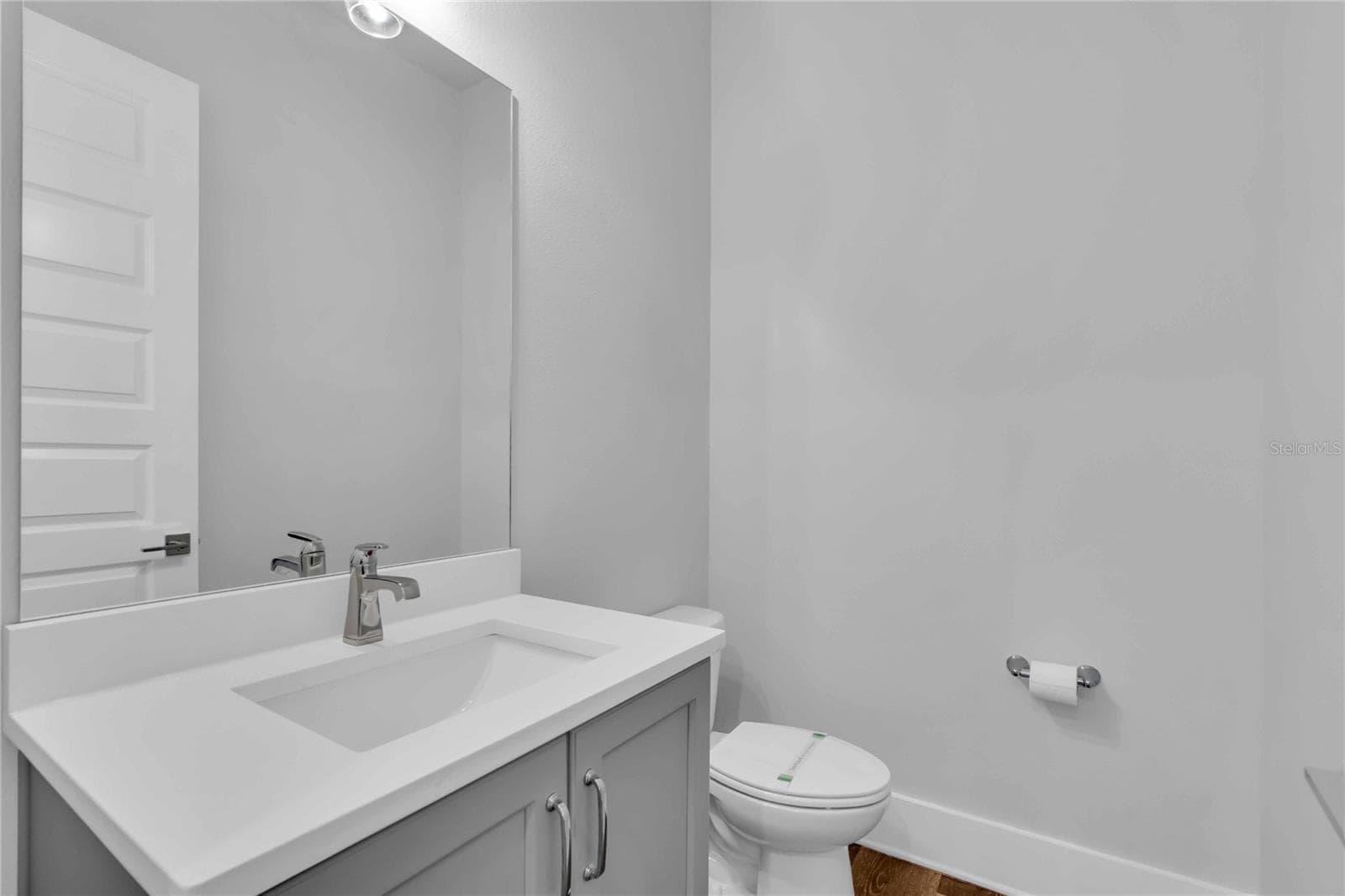 506 Laurel Park Dr #506 photo 4