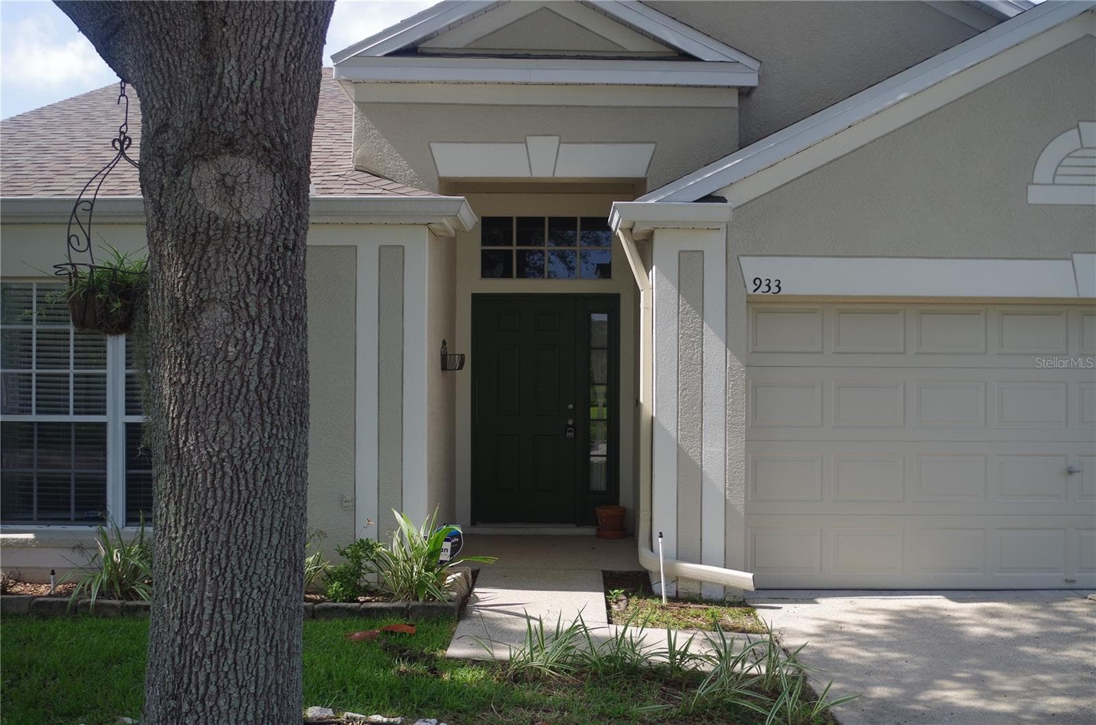 933 Summer Breeze Dr