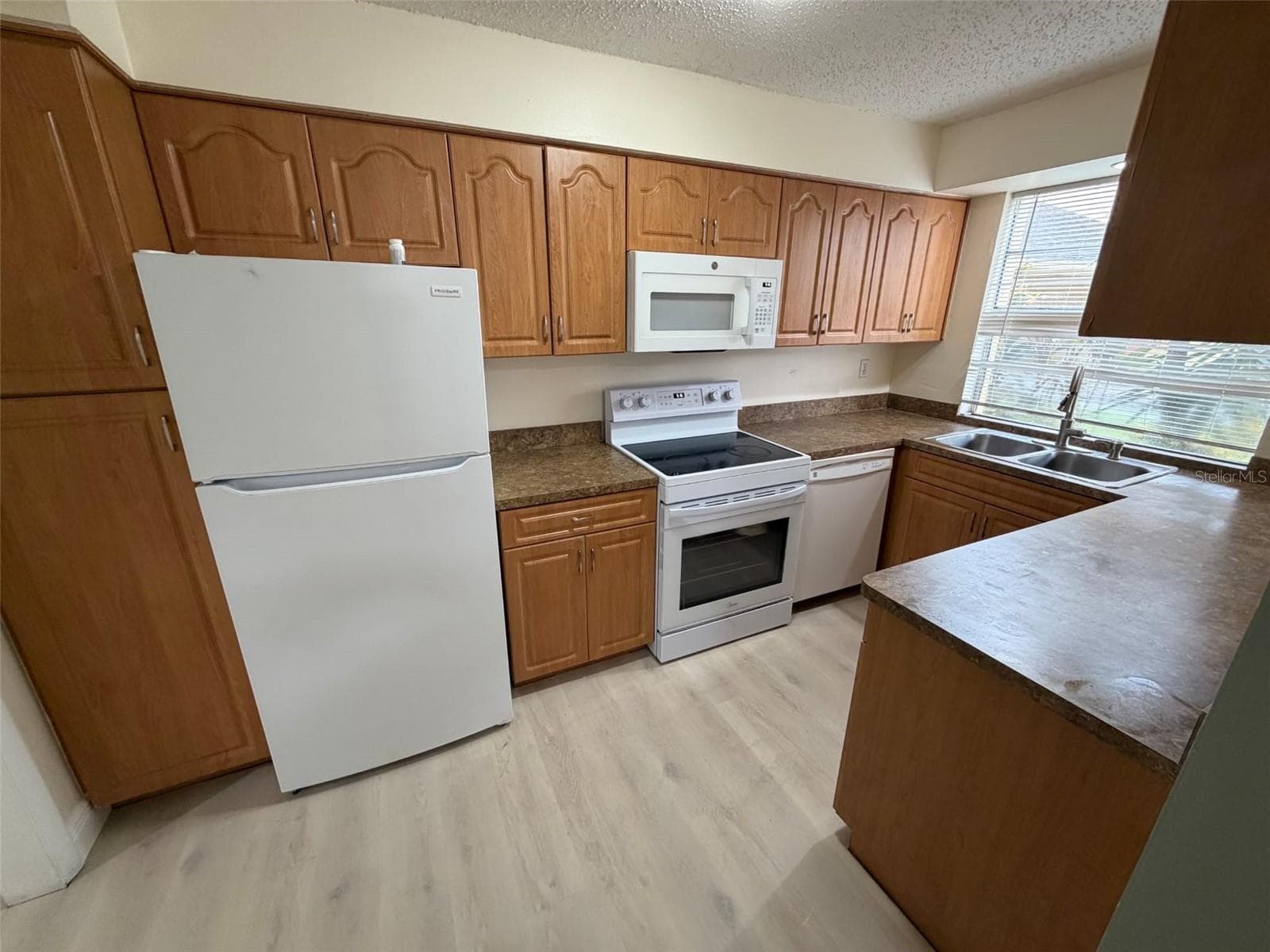 7605 Pasa Dobles CT photo 3