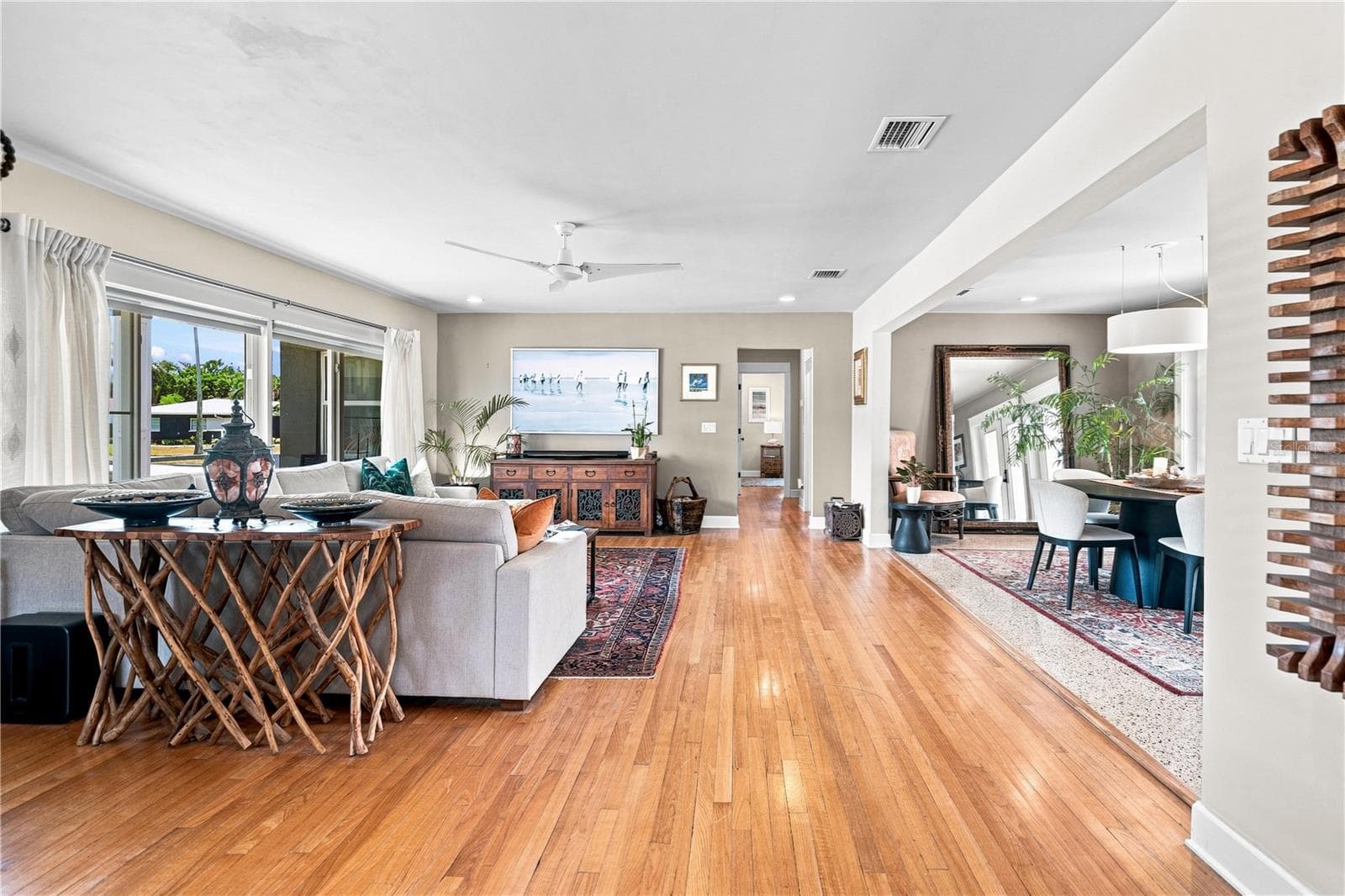 70 Gardenia St photo 3