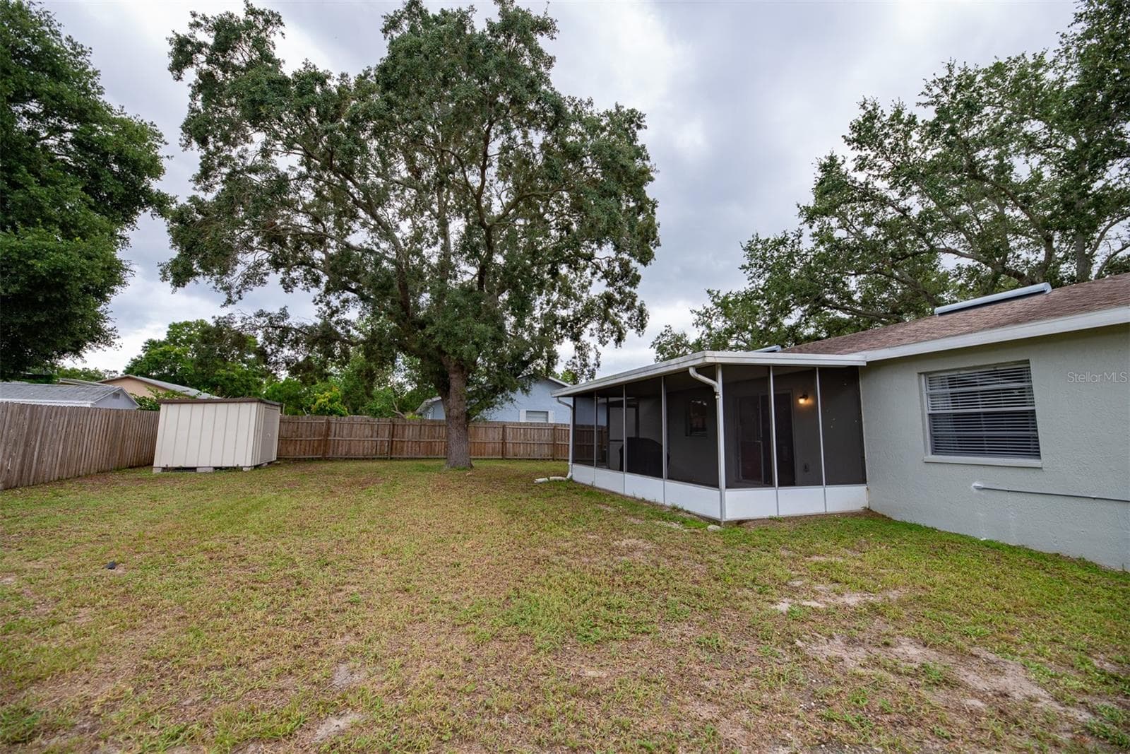 2613 Summit St photo 5