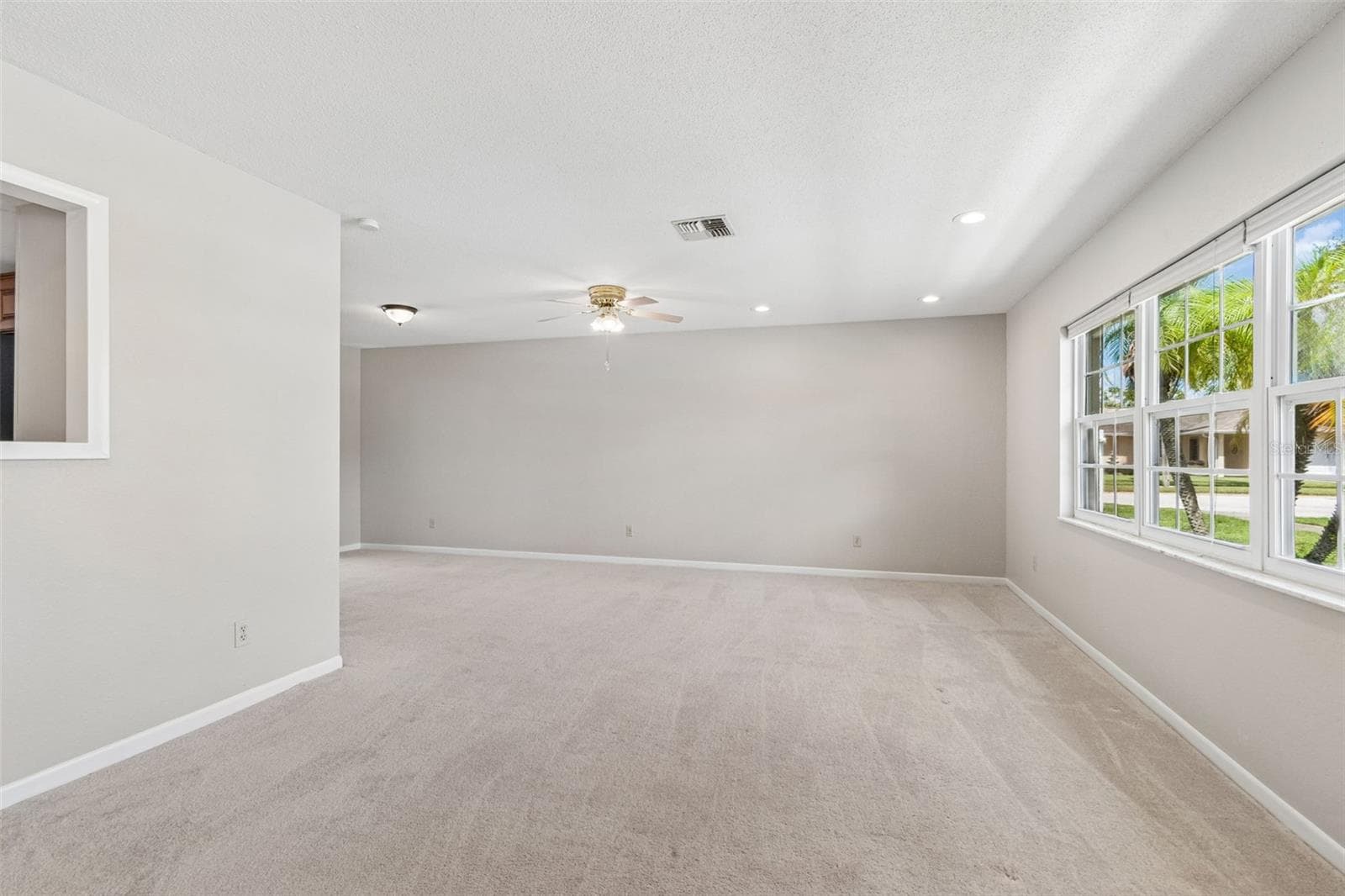 11798 David CT photo 3