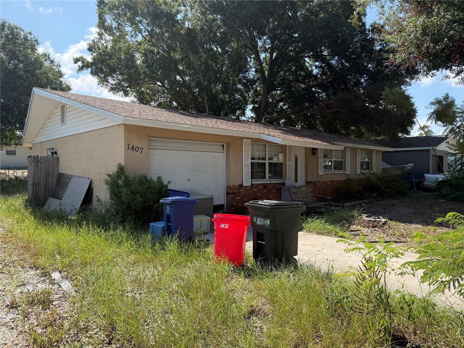 1407 Coppertree Dr