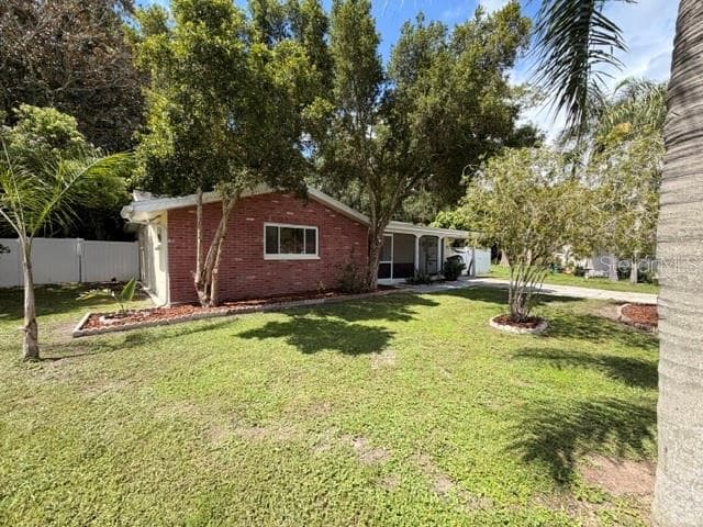 7235 Redbud CT photo 3